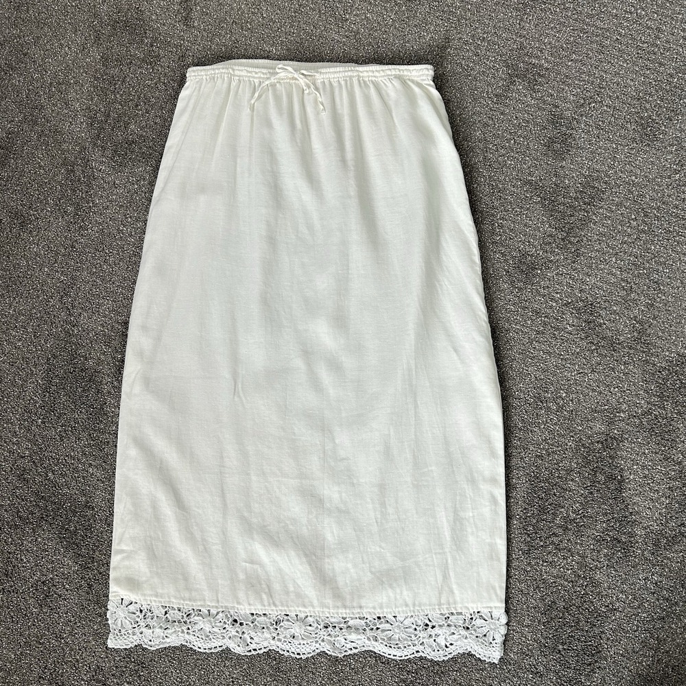 Vintage White Linen Maxi Skirt XL w/Crochet Hem- Boho Cottagecore Festival Flowy